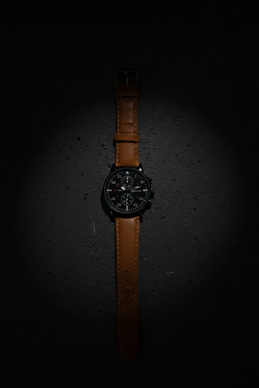 Saddle Field Pilot Watch – Black Dial Tan Leather Strap